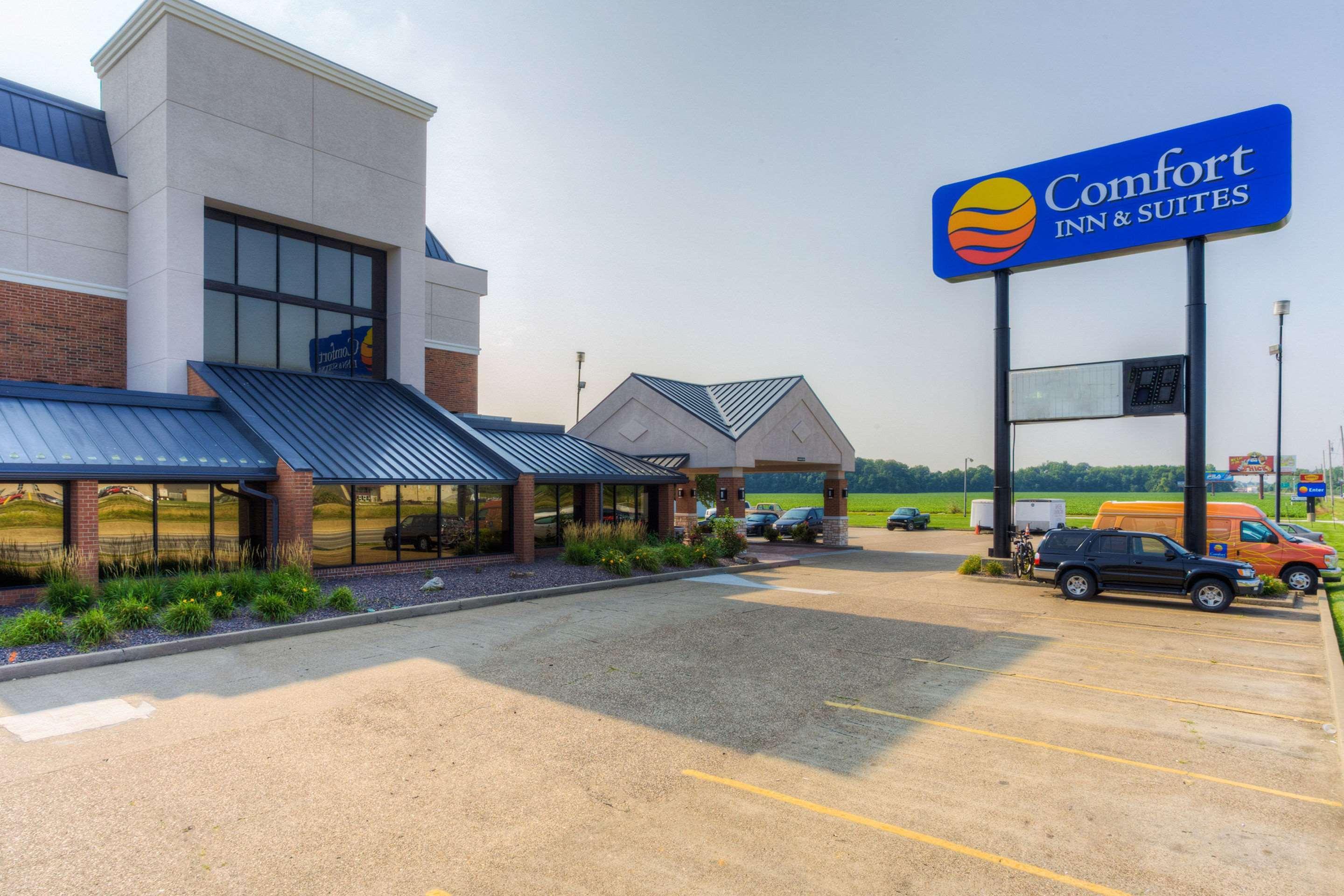 Comfort Inn & Suites Evansville Airport Exterior photo